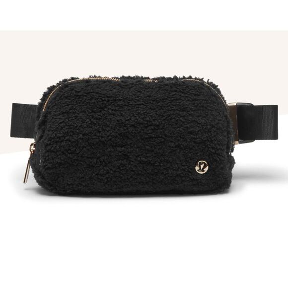LULULEMON x peloton 
Everywhere Belt Bag Fleece - Picture 1 of 6